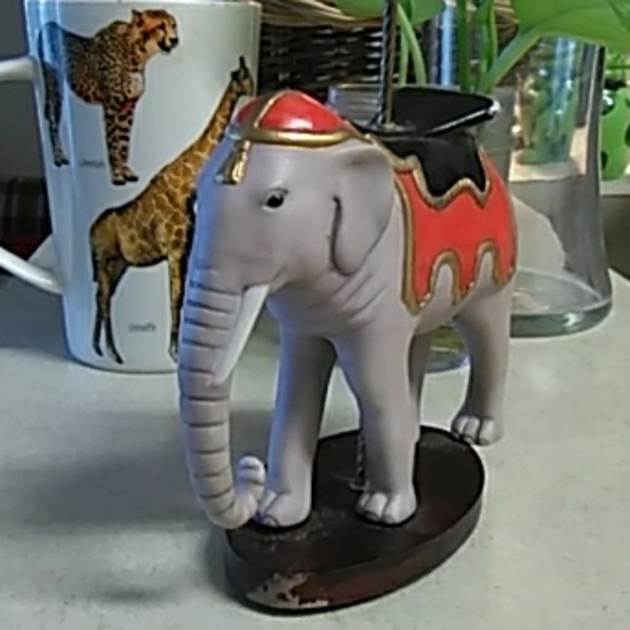 F. Mint Carousel Elephant VINTAGE - Picture 4 of 5